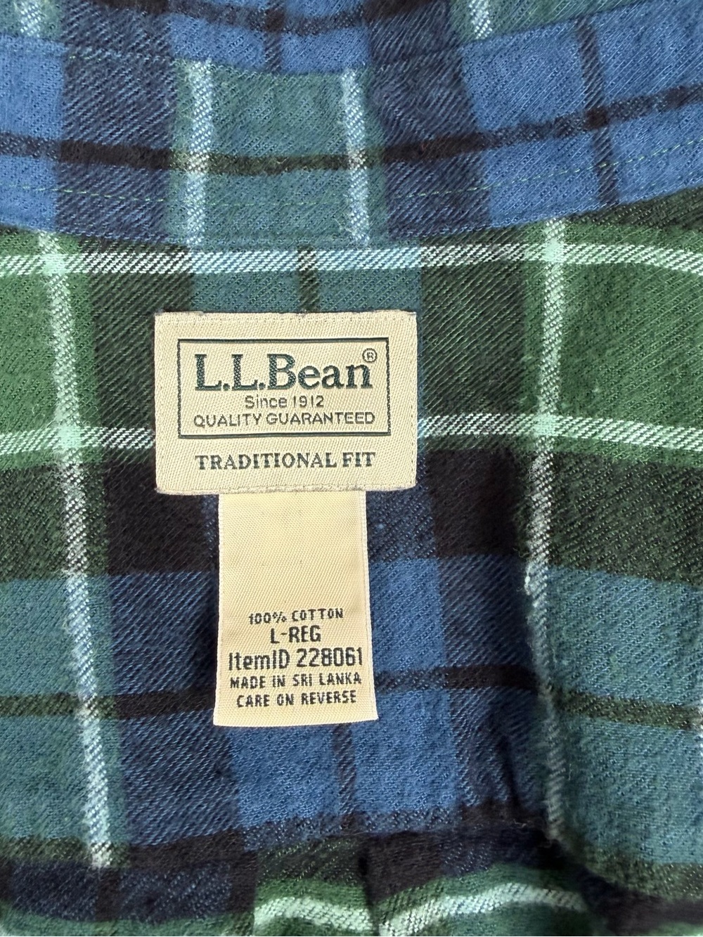 LL Bean Scotch Plaid Flannel Shirt Mens Large Blue Green Cotton Button Preppy - Picture 8 of 8